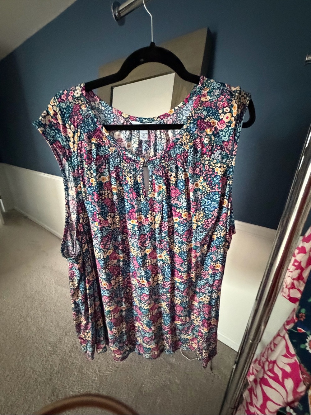 croft & barrow Multicolor Floral Scoop Neck Tunic โ Blue, Pink, Yellow